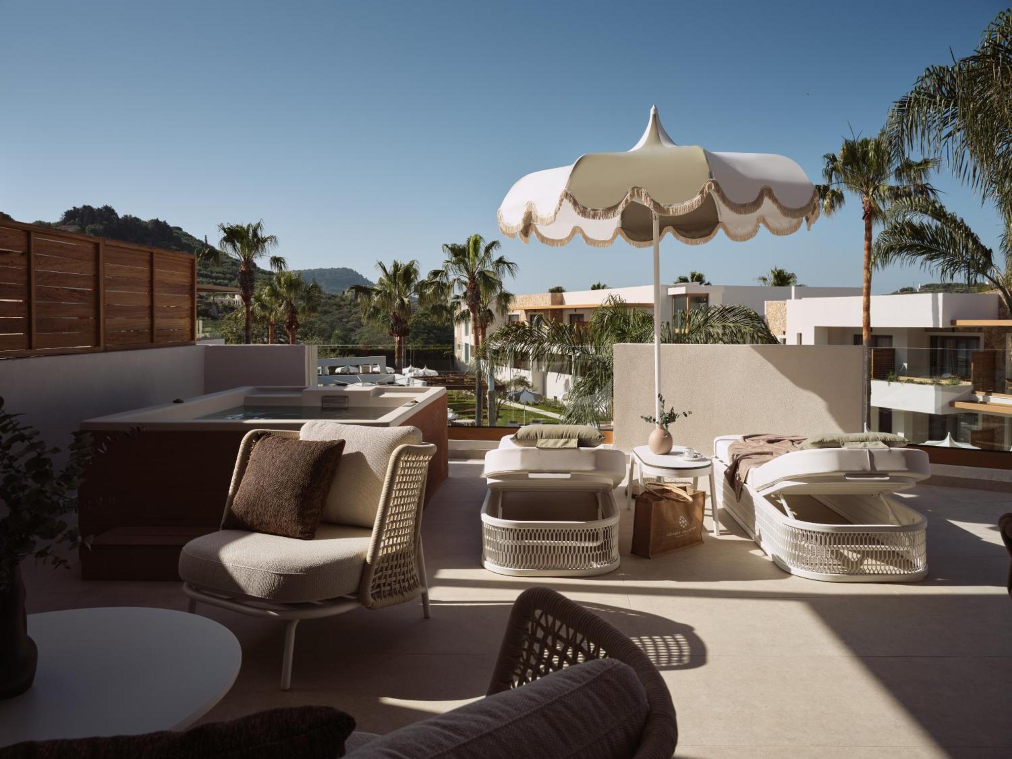 Grand Suite Private Outdoor Hydromassage