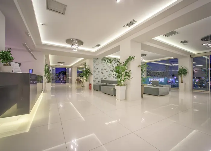 Azure Resort&SPA Planos